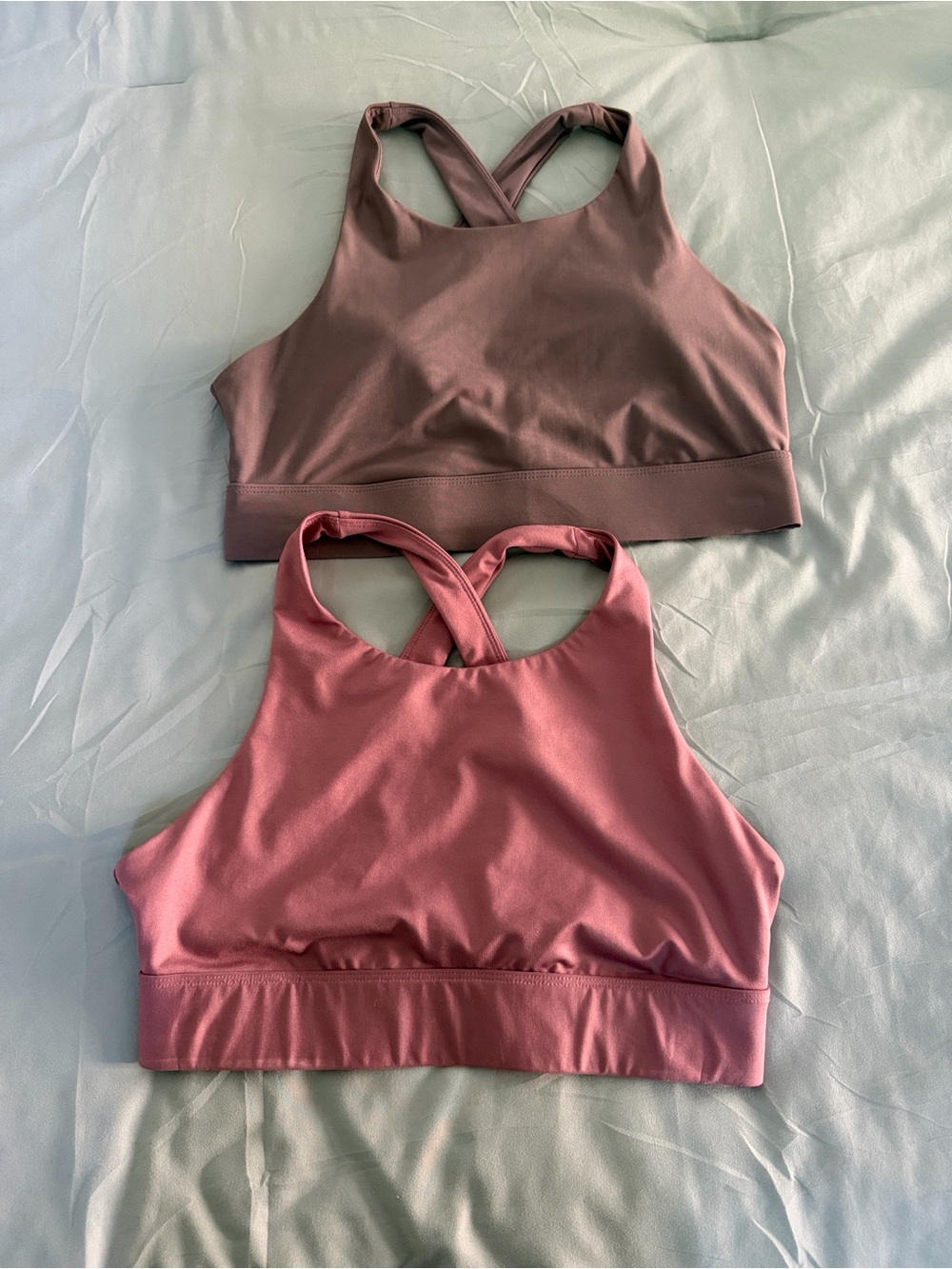 Fabletics Cross-Back Sports Bras - Mauve & Dusty Rose size medium